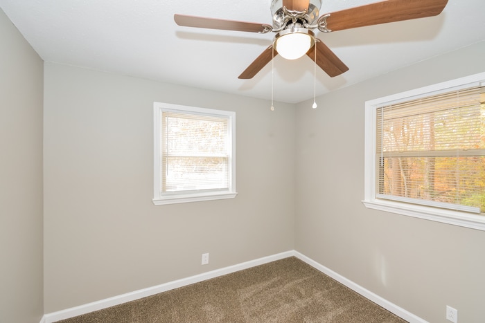 Building Photo - 2829 Thrush Dr