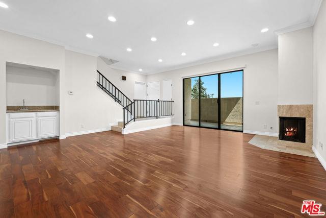 Building Photo - 2312 Century Hill