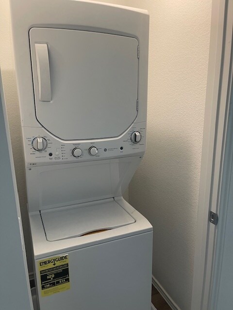 Building Photo - 20 Trinity Cir