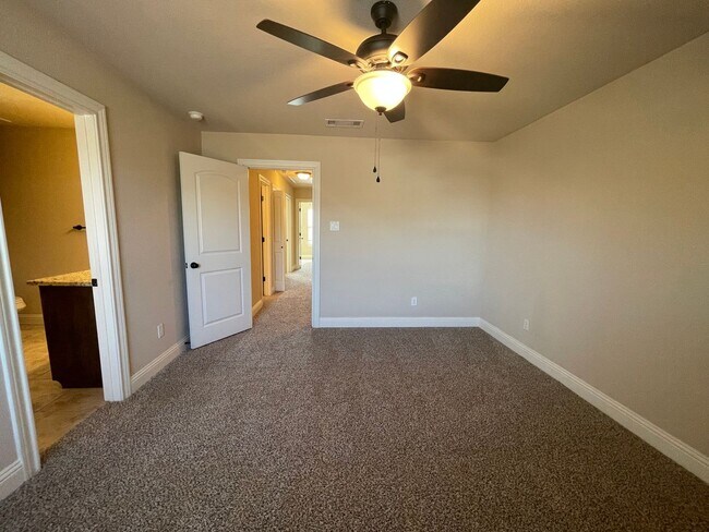 Building Photo - YOUR Dream Home is HERE! ~3 Bedroom 2.5 Ba...