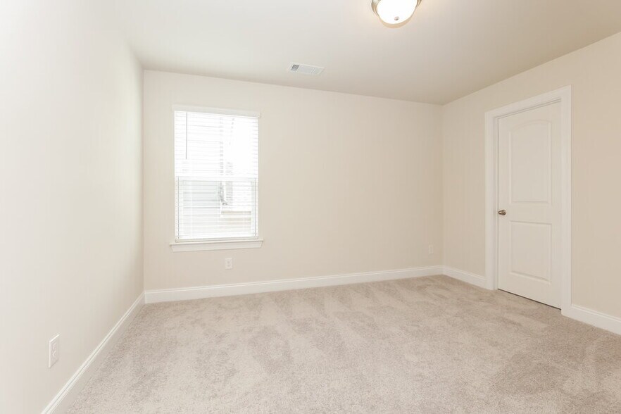 Building Photo - 1612 Espy Aly