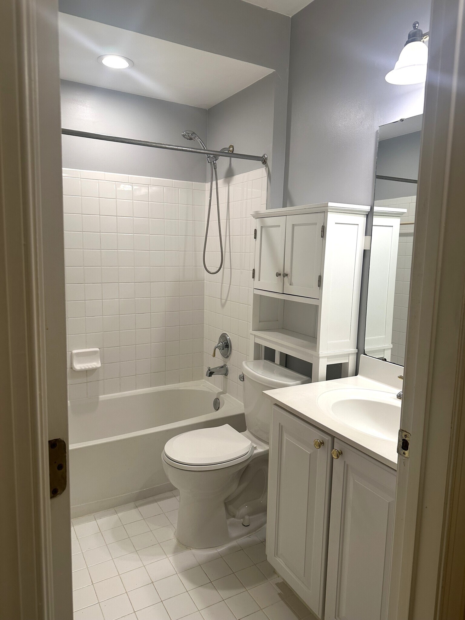 Building Photo - 11404 Glenn Dale Ridge Rd