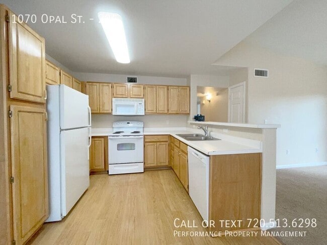Building Photo - 1070 Opal St