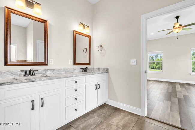 Building Photo - 104 Lakeview Terrace
