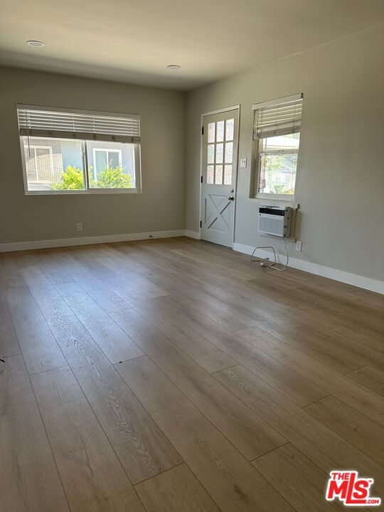 Building Photo - 22525 Del Valle St