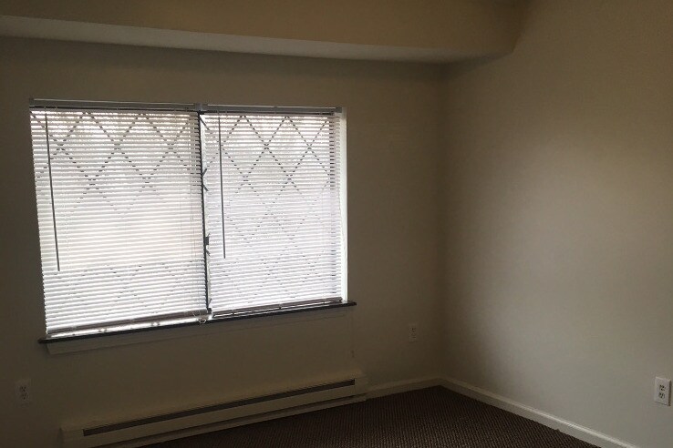 Building Photo - 356 Waterville St