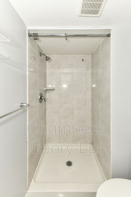 Building Photo - 10204 Bushman Dr