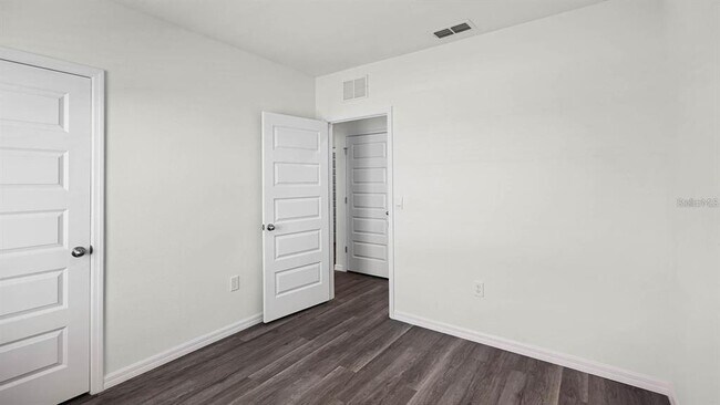 Building Photo - 1628 Hummingbird Rd
