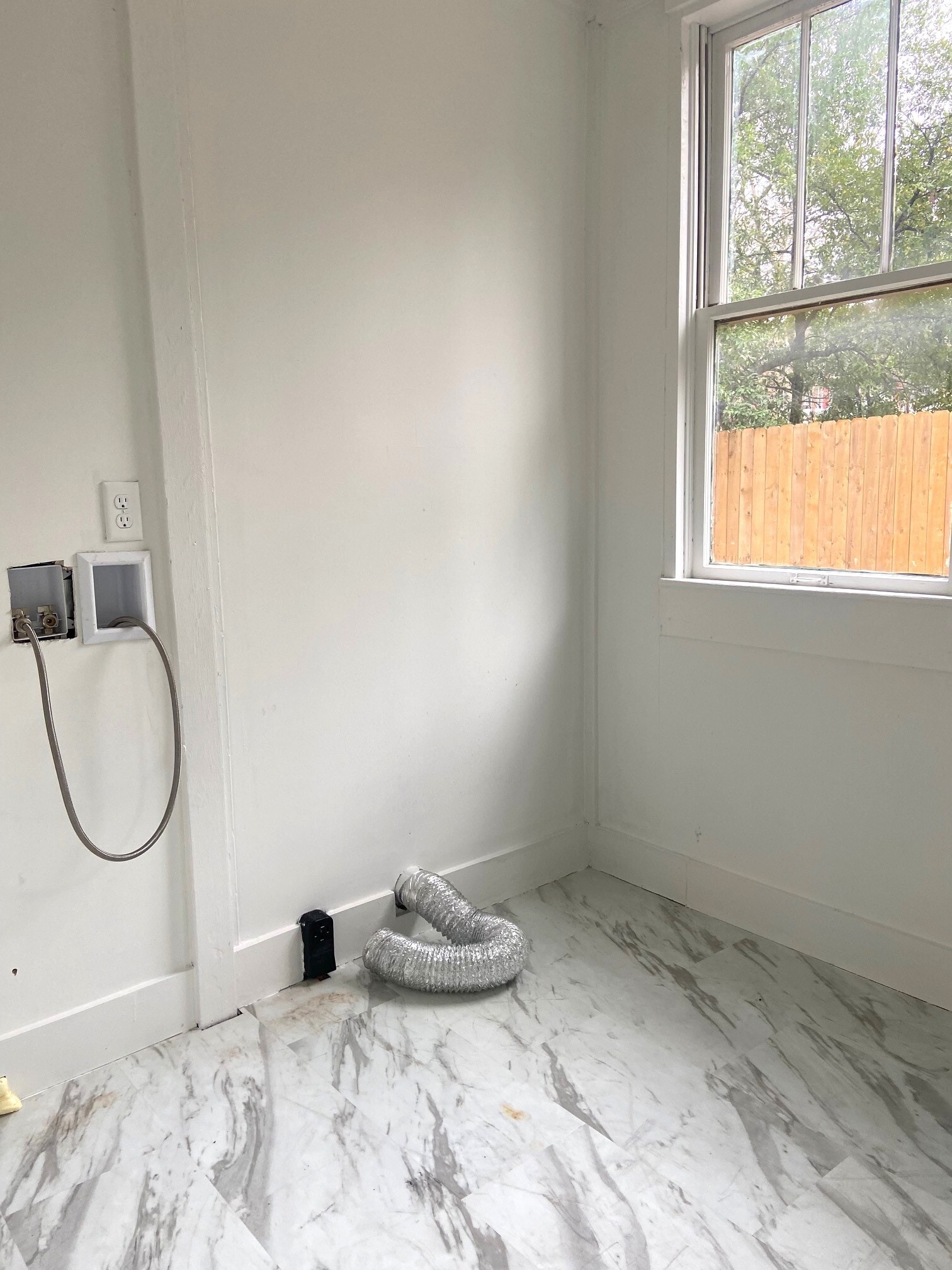 Building Photo - 1716 14th Ave S