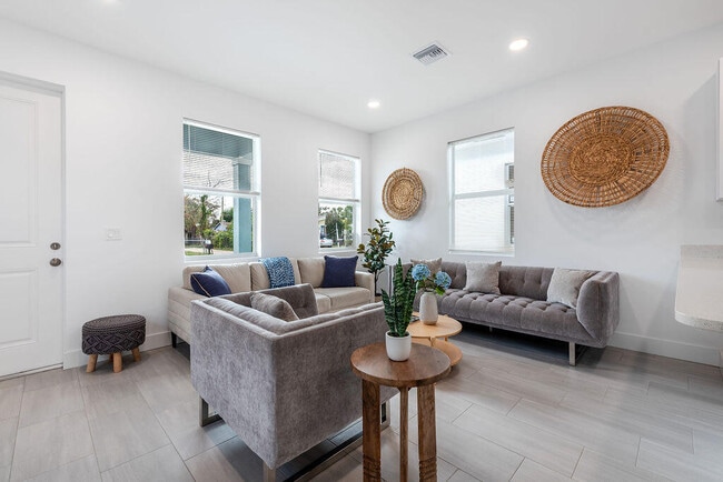 Building Photo - 3771 Saginaw Ave