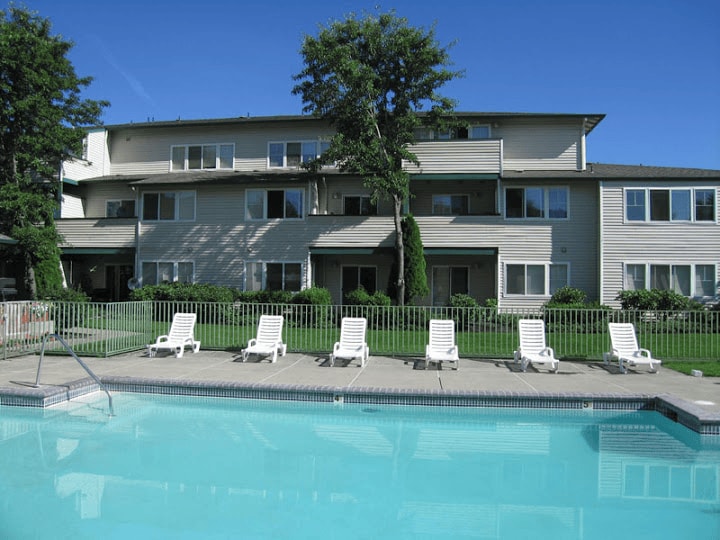 Building Photo - Mountain Meadows