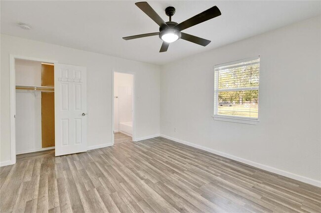 Building Photo - 1402 Citation Cir