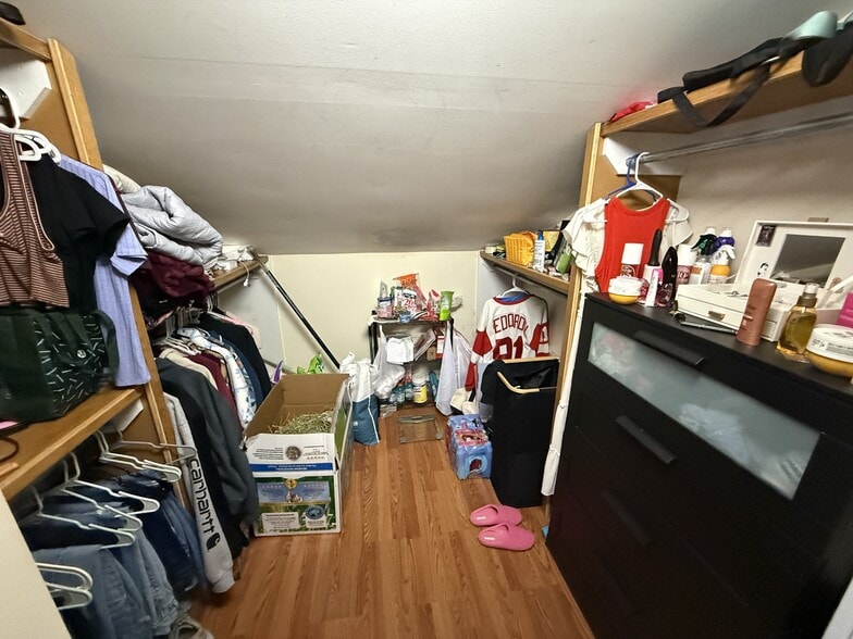 Building Photo - 363 Etna Rd