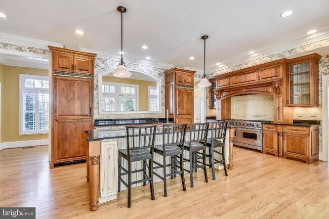 Building Photo - 9880 Palace Green Way