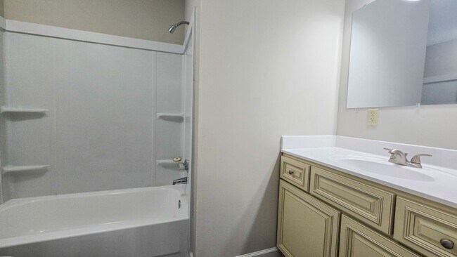 Building Photo - 4059 Village Pl