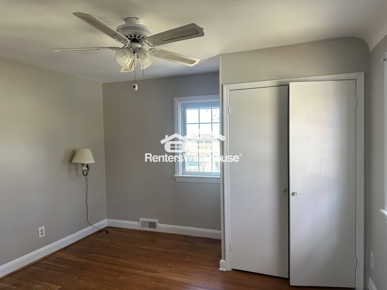 Building Photo - 3203 Glendale Ave