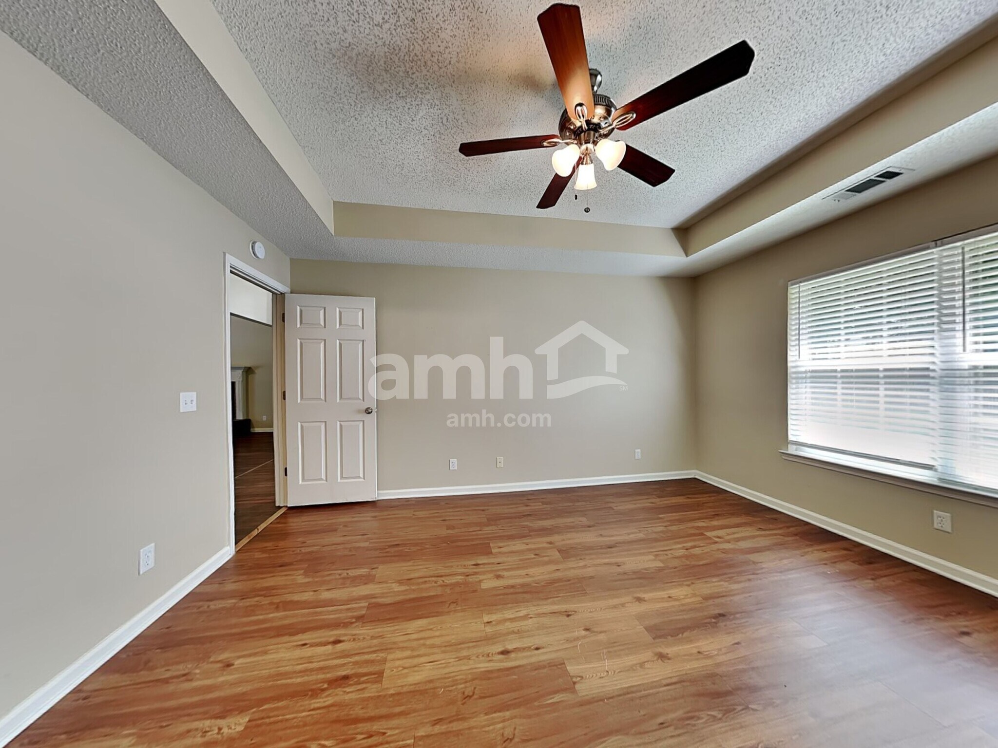 Building Photo - 131 Junco Way