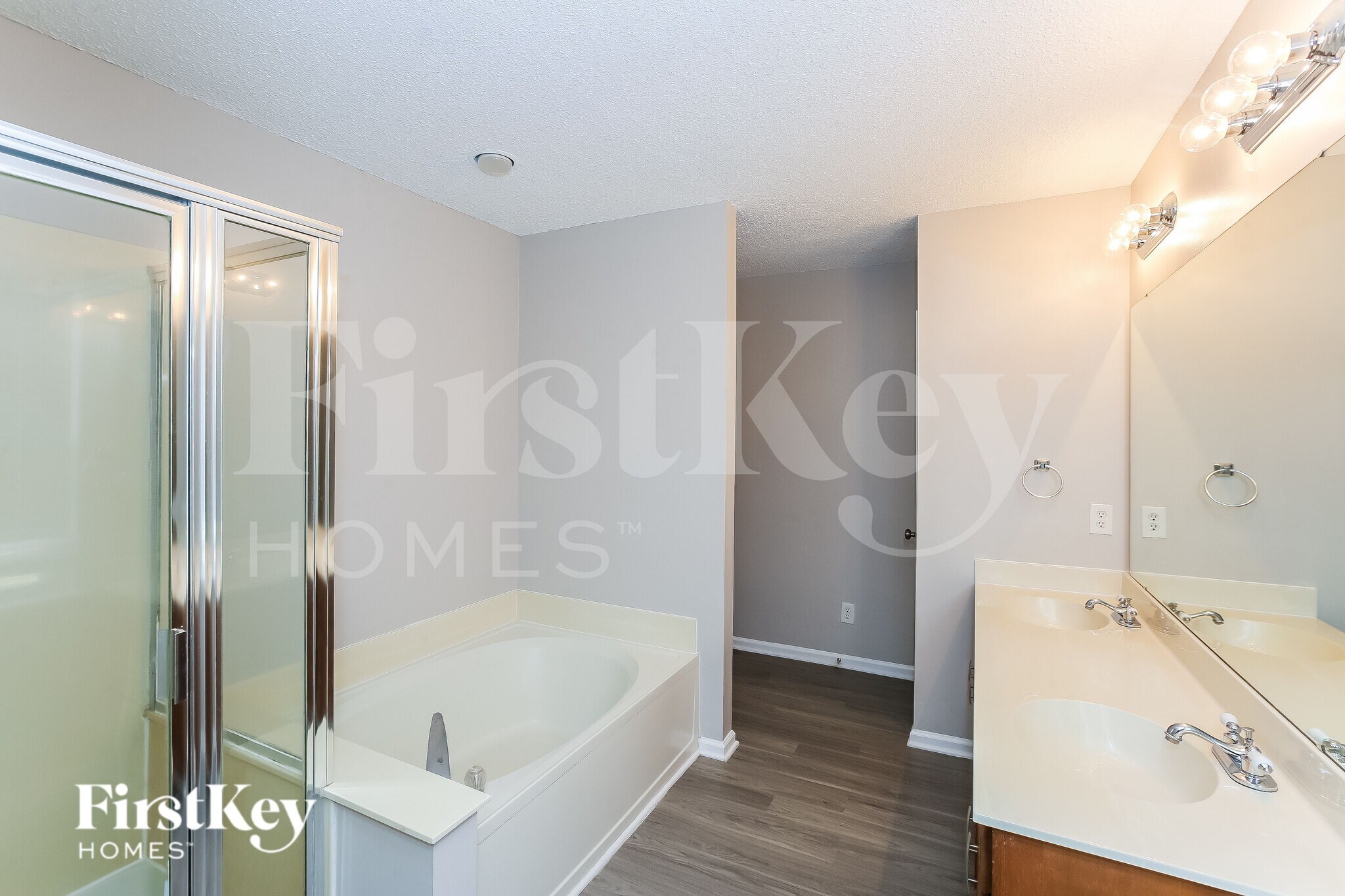 Building Photo - 6020 Carriage Oaks Dr