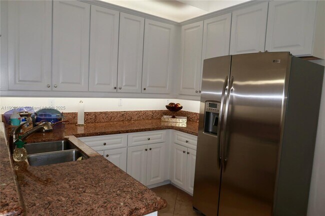Building Photo - 9778 Bowline Dr