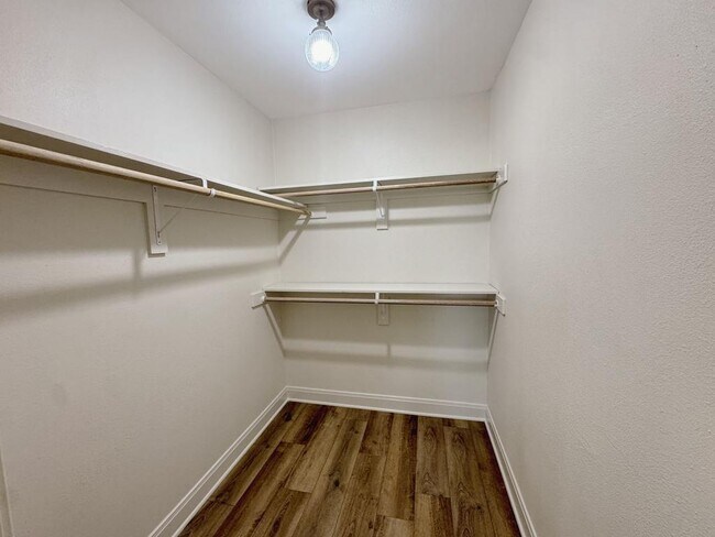 Building Photo - 5121 FM 446