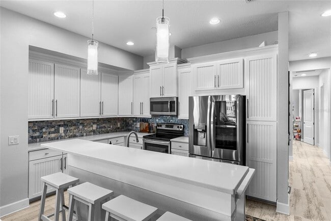 Building Photo - 319 Compass Point Dr