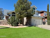 Building Photo - 1301 Tierra Roja St