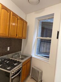 Building Photo - 11 Stanton St
