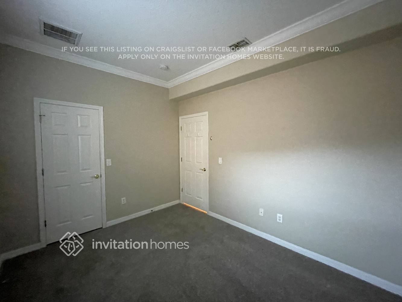 Building Photo - 10448 Deerberry Dr