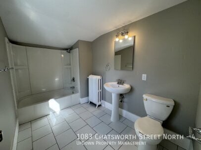Building Photo - 1083 Chatsworth St N