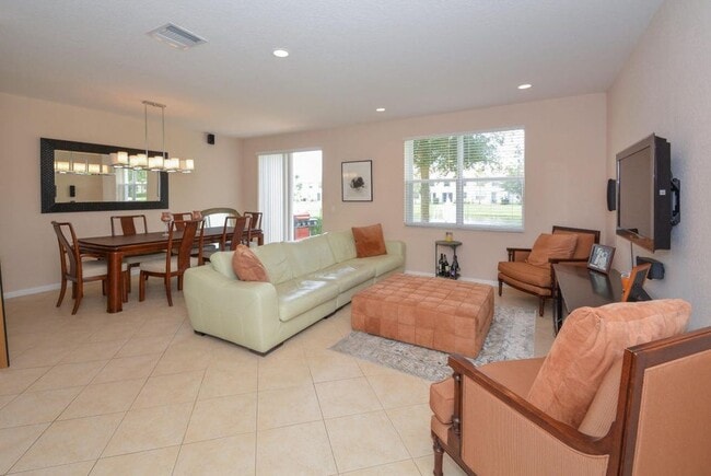 Building Photo - 16178 Poppyseed Cir