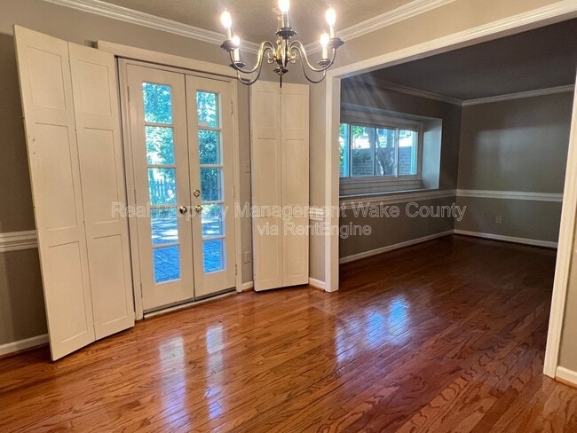 Building Photo - 2884 Wycliff Rd