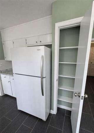 Building Photo - 4093 Hideaway Dr