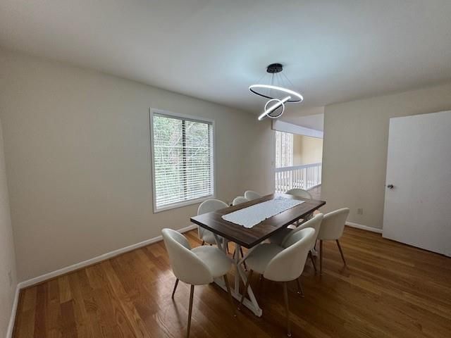 Building Photo - 192 Kings Row NE