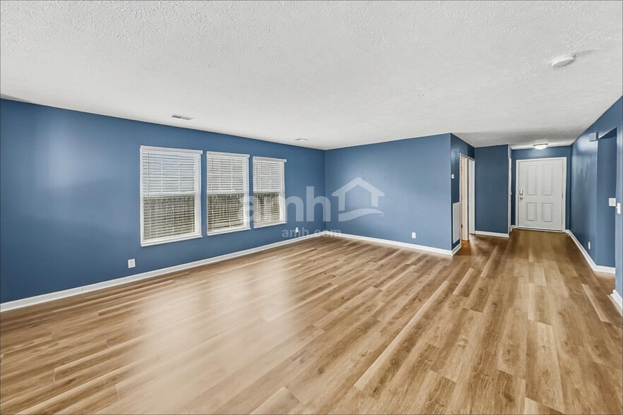Building Photo - 3136 Hidden Creek Dr