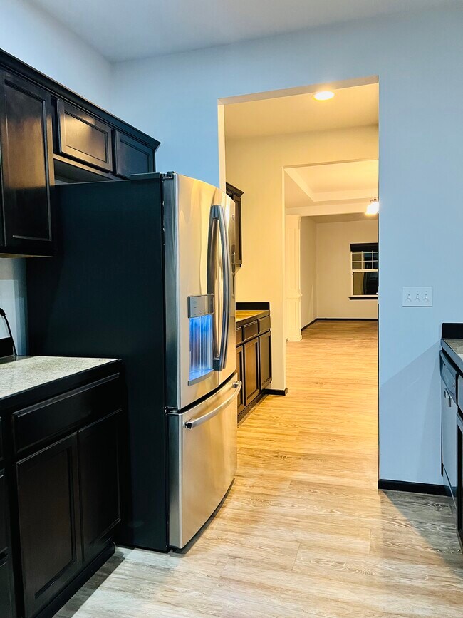 Building Photo - 5815 148th Pl NE