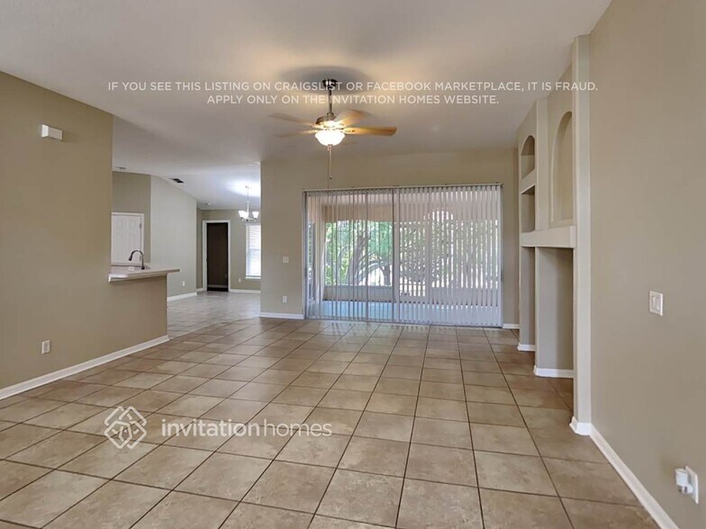 Building Photo - 10502 Smt Lks Ln