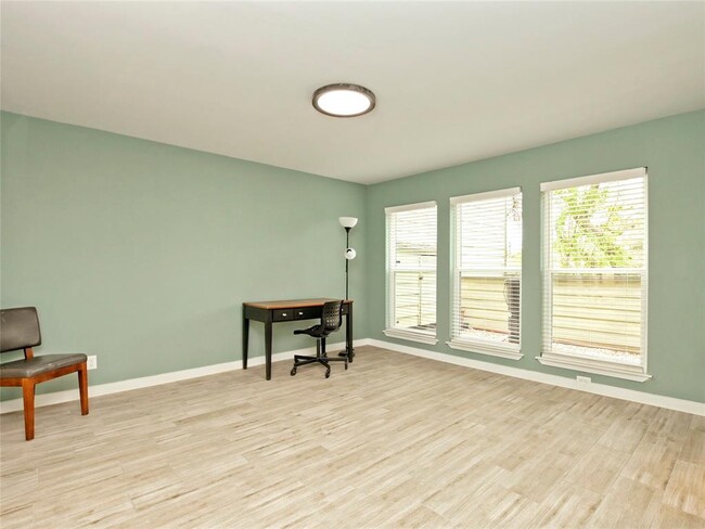 Building Photo - 44 Casa Verde St