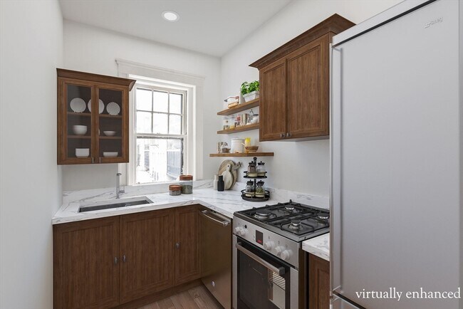 Building Photo - 309 Allston St
