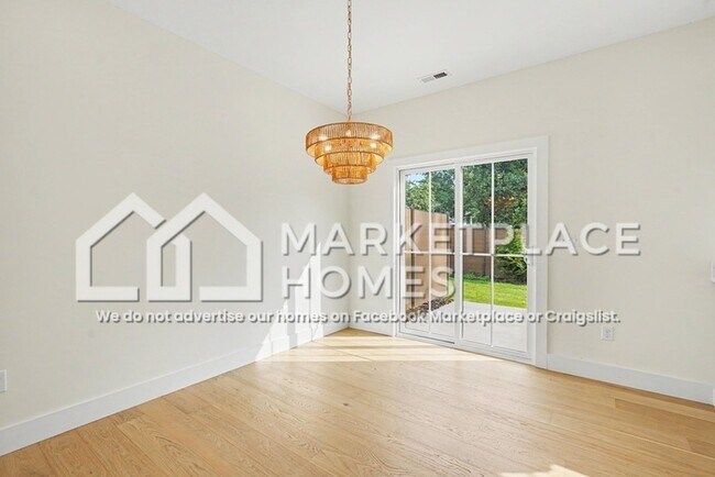 Building Photo - 3 Taverly Dr