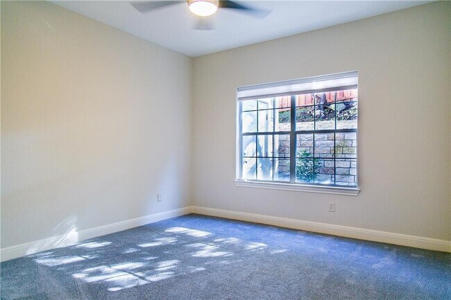 Building Photo - 10300 Morado Cove