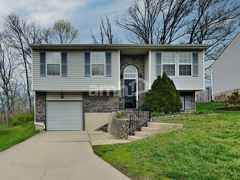 Primary Photo - 556 Grouse Ct