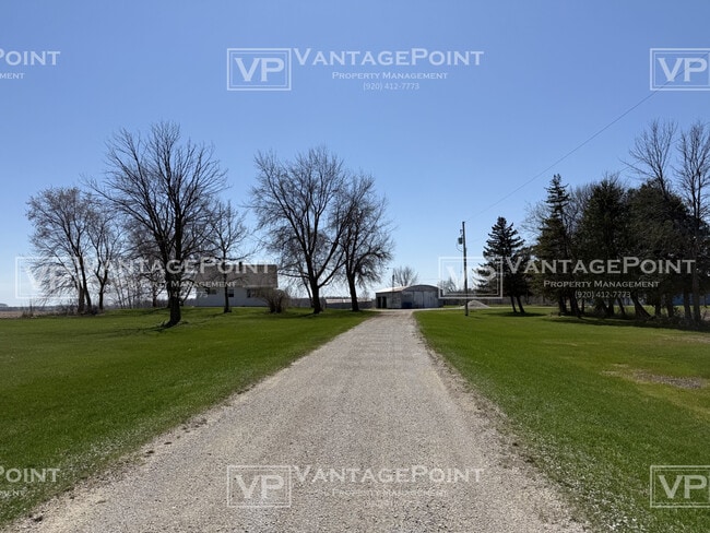 Building Photo - 3604 School Rd