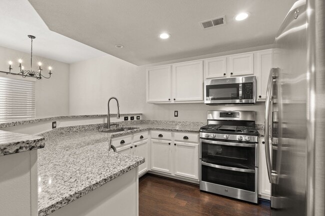 Primary Photo - Upscale Condo | 3 Bed / 2 Bath | Garage | ...