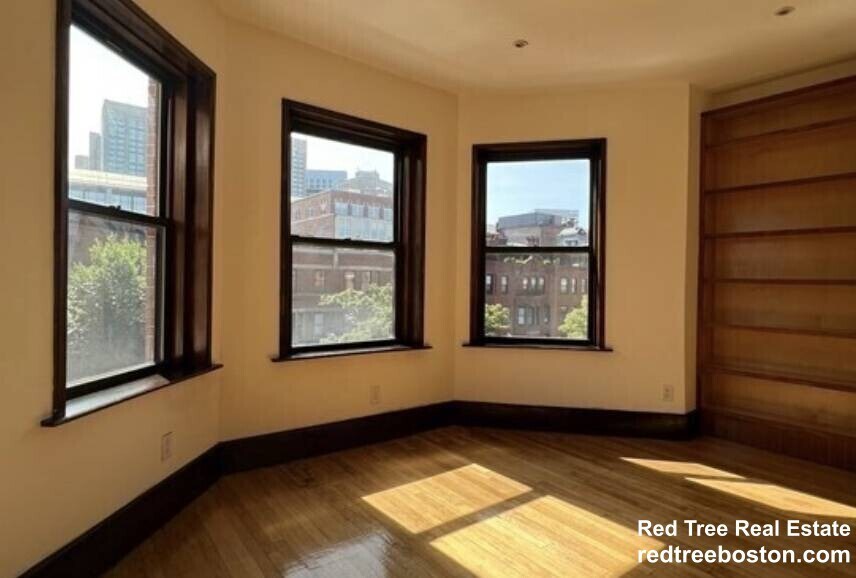 Building Photo - 30 Gloucester St