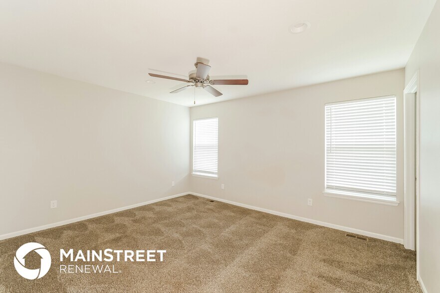 Building Photo - 9810 E 220th St