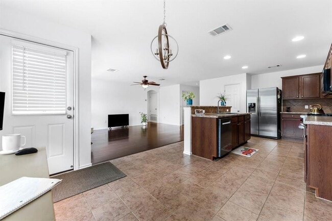 Building Photo - 150 Breccia Cove