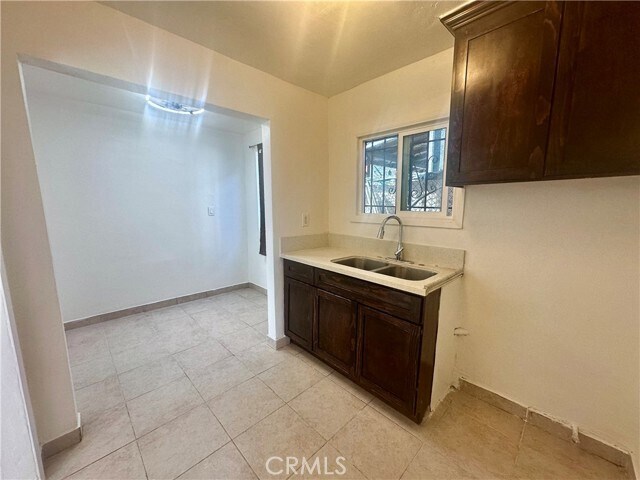Building Photo - 113 W 97th St