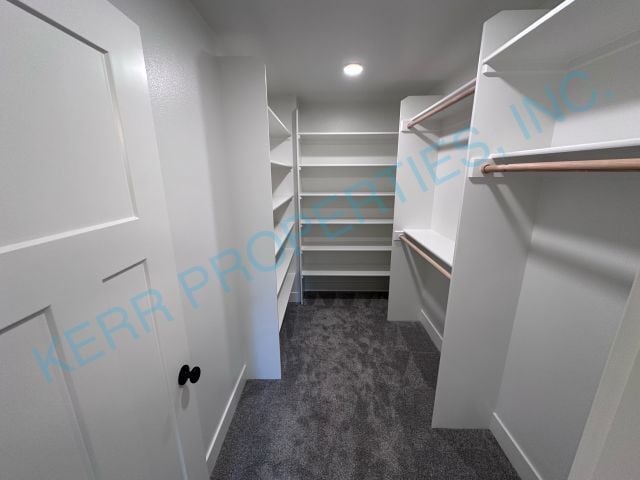 Building Photo - FREE RENT!Charming 3-Bed Townhouse Retreat with 2.5 Baths on Pleasant St, Sandy!