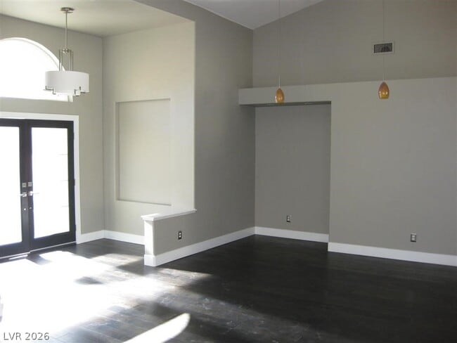 Building Photo - 2994 Matese Dr