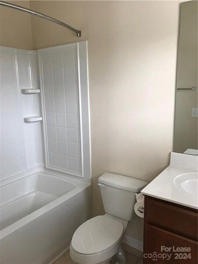 Building Photo - 2 BR/2.5BA | Newly Renovated Single Family Home | Assigned Parking Space | Fenced Patio